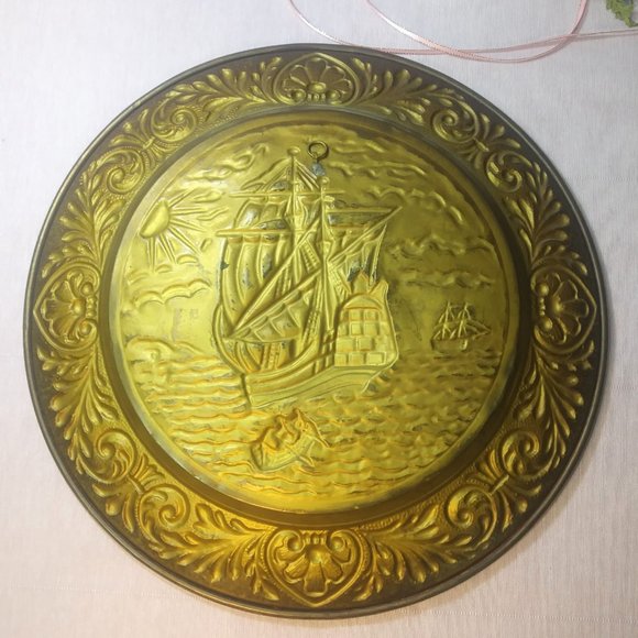 Vintage Sailing ship Pressed Metal Wall Plate, Made in England - Picture 2 of 5